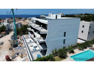 PRIMOŠTEN-NAJLJEPSI PENTHOUSE U PRIMOŠTENU