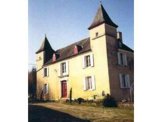 This Superb "maison De Maitre" With 2..