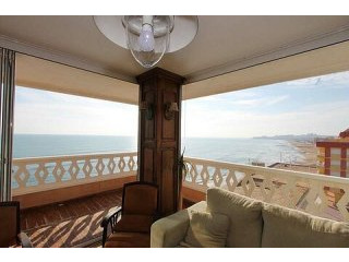Front Line Beach 5 BED Penthouse