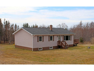 4 bedroom House For Sale: 45 Broad Cove..