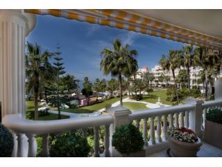 4 Bedrooms - Apartment - Malaga - Resale