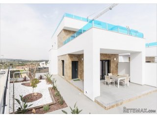 Price includes: private pool, solarium, furniture and white..
