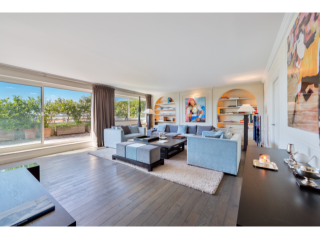 Charming 1 bedroom 'Pied A Terre' with..