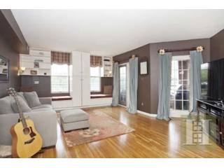 2 bedroom Apartment For Sale: 1001..