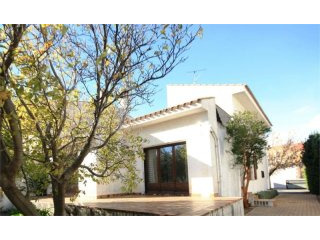 Spacious Townhouse With Garden And..