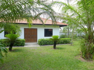 Chaknork lake: Pool estate on over..