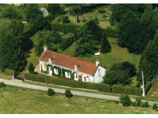 4 Bedroom Restored Longere In Quiet..
