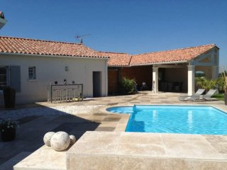 Superb Villa with Pool For Sale