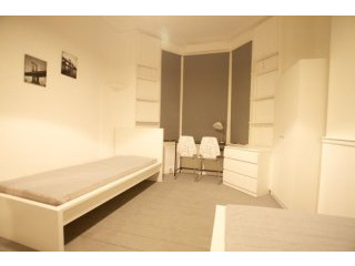 Twin with 2 single bed near Finsbury..