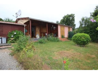 Two Bedroom House Close To Market Town