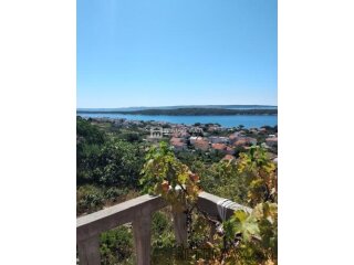 Rab, Banjol, 199m2, samostojeća kuća