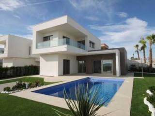 3 Bedrooms - Villa - Alicante - For Sale