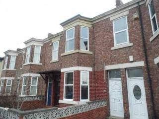 5 bedroom, Maisonette house for sale