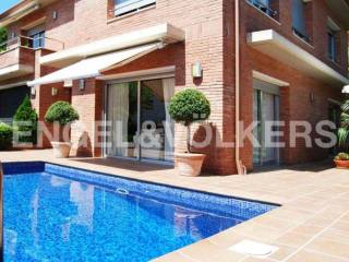Center of Teia with pool - Coast..