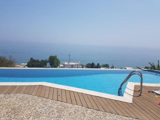 Beautiful 3 bedroom house in a nice..