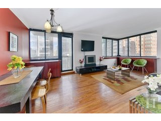 2 bedroom Apartment For Sale: 250 EAST..