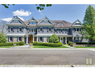 6 bedroom House For Sale: 2 VALLEY..