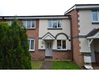 Unfurnished 2 bedroom Property For..
