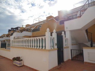 2 Bedrooms - Apartment - Alicante - For..