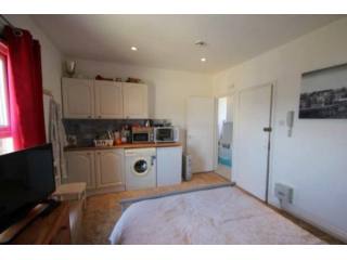 Flat/Apartment To Let in London