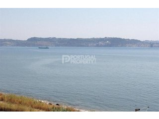 3 bedroom Duplex with Sea view..