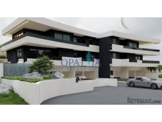Opatija-Lovran stan 2S+DB, 1.kat, 115 m2