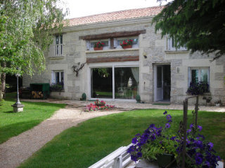 Stunning Property with Pool