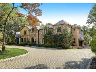 4 bedroom Detached House For Sale: 6..