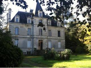 5 bedroom Manor House For Sale: 79160 A..