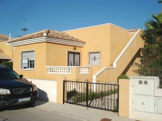 RS90, Detached villa in El Raso