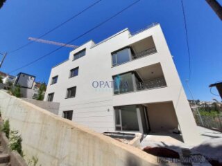 Opatija blizina centra Penthouse 3.kat, 3S+DB, 218.82 m2