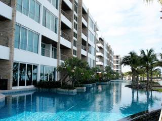 Lavish 2 bedroom 5 star beachfront..