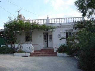 Villa - Ideal Finca in a sought after..