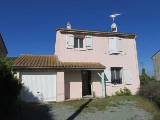 Detached 3 Bedroom Village House