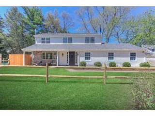 4 bedroom House For Sale: 17 Tory Road..