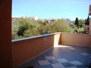 NAMJEŠTEN APARTMAN 200M OD MORA