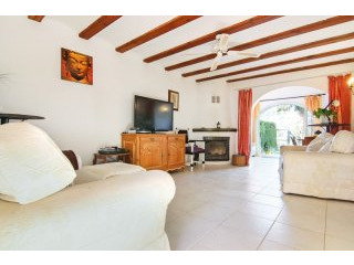 2 bedroom bungalow in sort after..