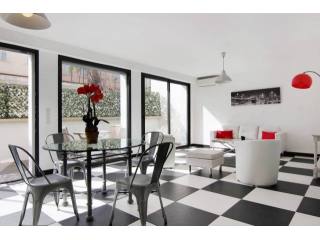modern and bright 4 rooms apartment