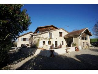 6 Bedroom Gite For Sale