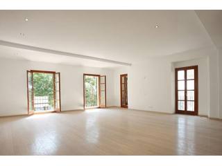 Luxury Apartments In Renovated Old Town..
