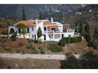Country Houses for Sale in Competa..