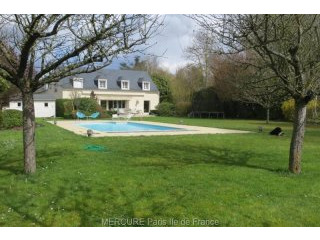 7 bedroom House For Sale: 78590 NOISY..