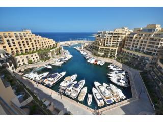 Unique Portomaso Penthouse