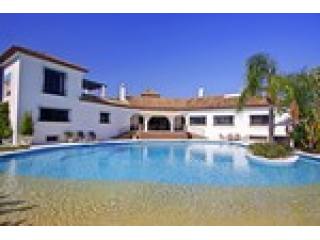 7 Bedrooms - Villa - Malaga - For Sale