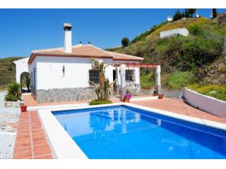 Villa for Sale in Canillas De Albaida..