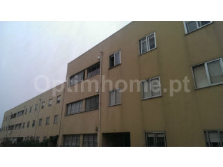 2 Bedrooms Flat For Sale - Porto