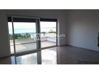 Otok Krk, Malinska, novogradnja, 3s+db, 88.42m2, bazen
