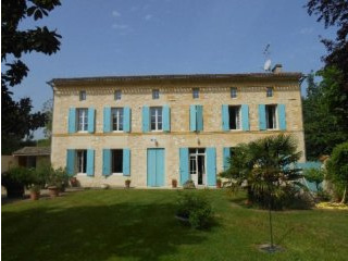 Beautiful 4 Bedroom Maison De Maitre..