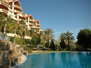 3 Bedroom Apartment For Sale In Magna..
