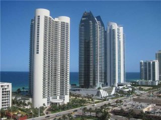 210 174th St, Unit 1608, Sunny Isles..